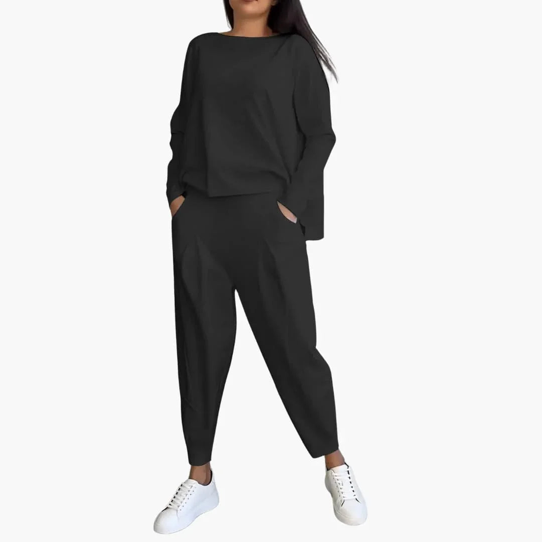 Emily - Two-Piece Round Neck Set