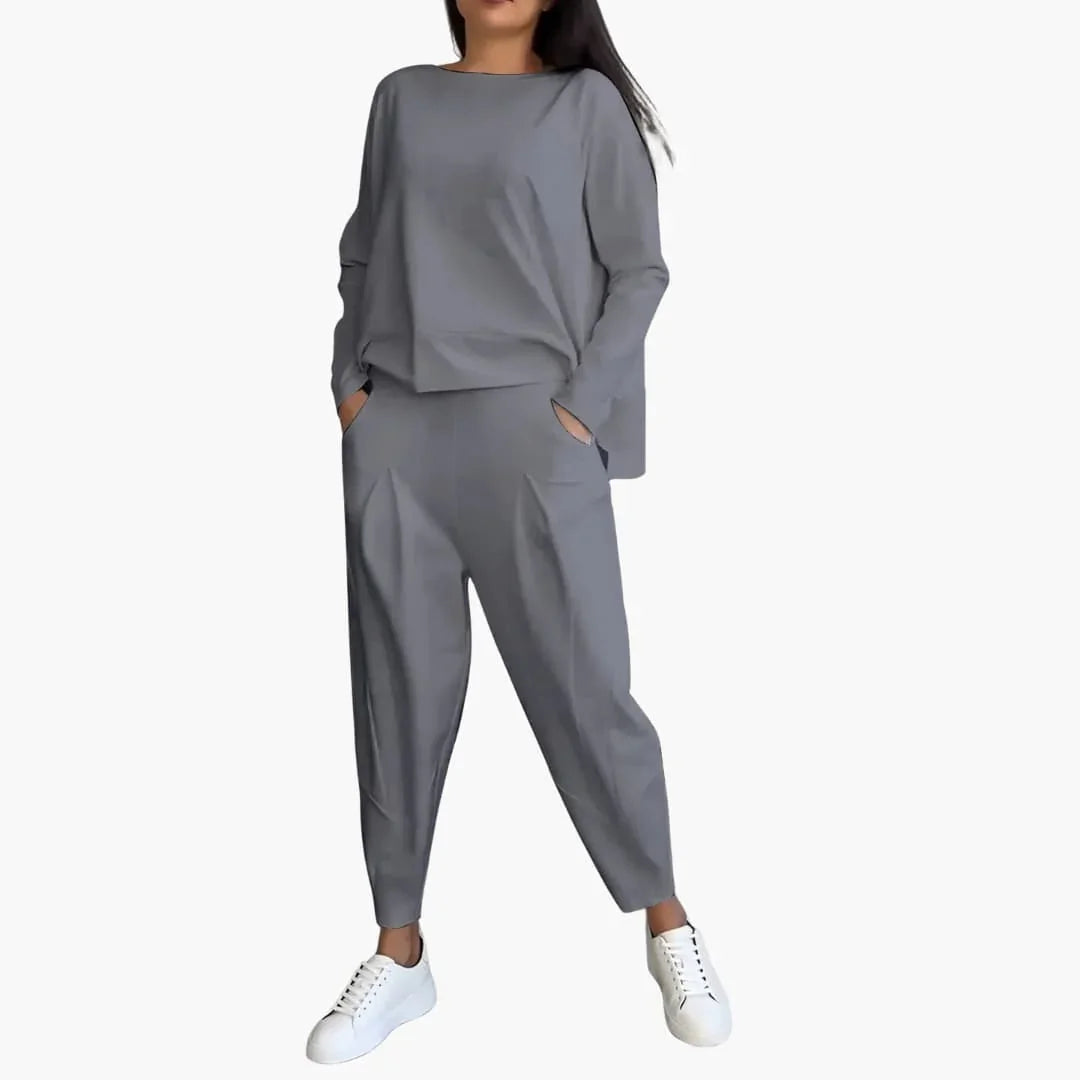 Emily - Two-Piece Round Neck Set