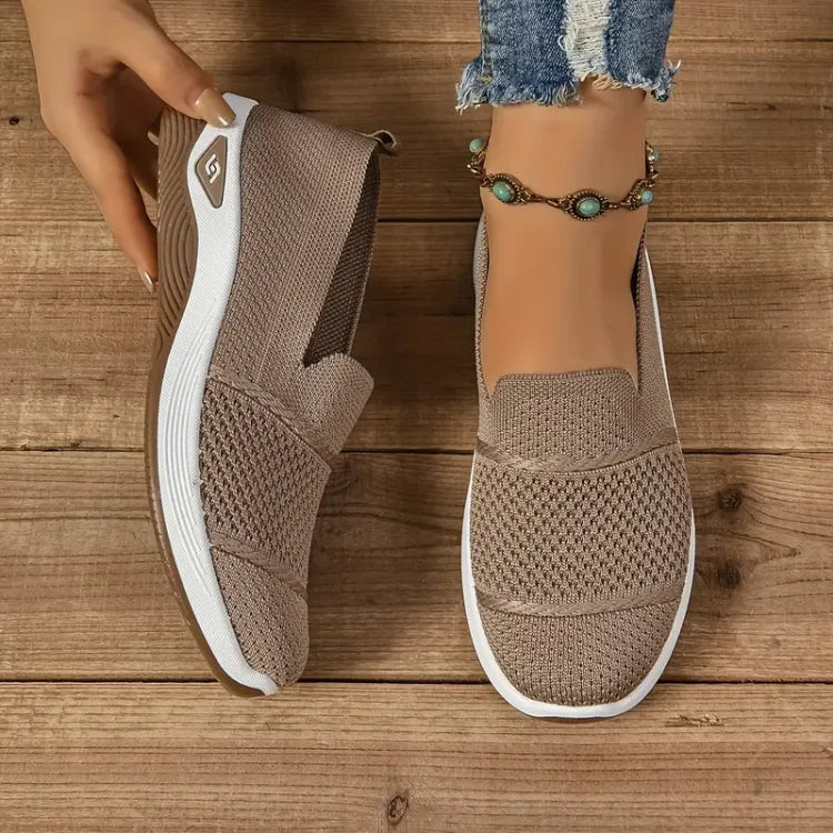Khaki / 10
