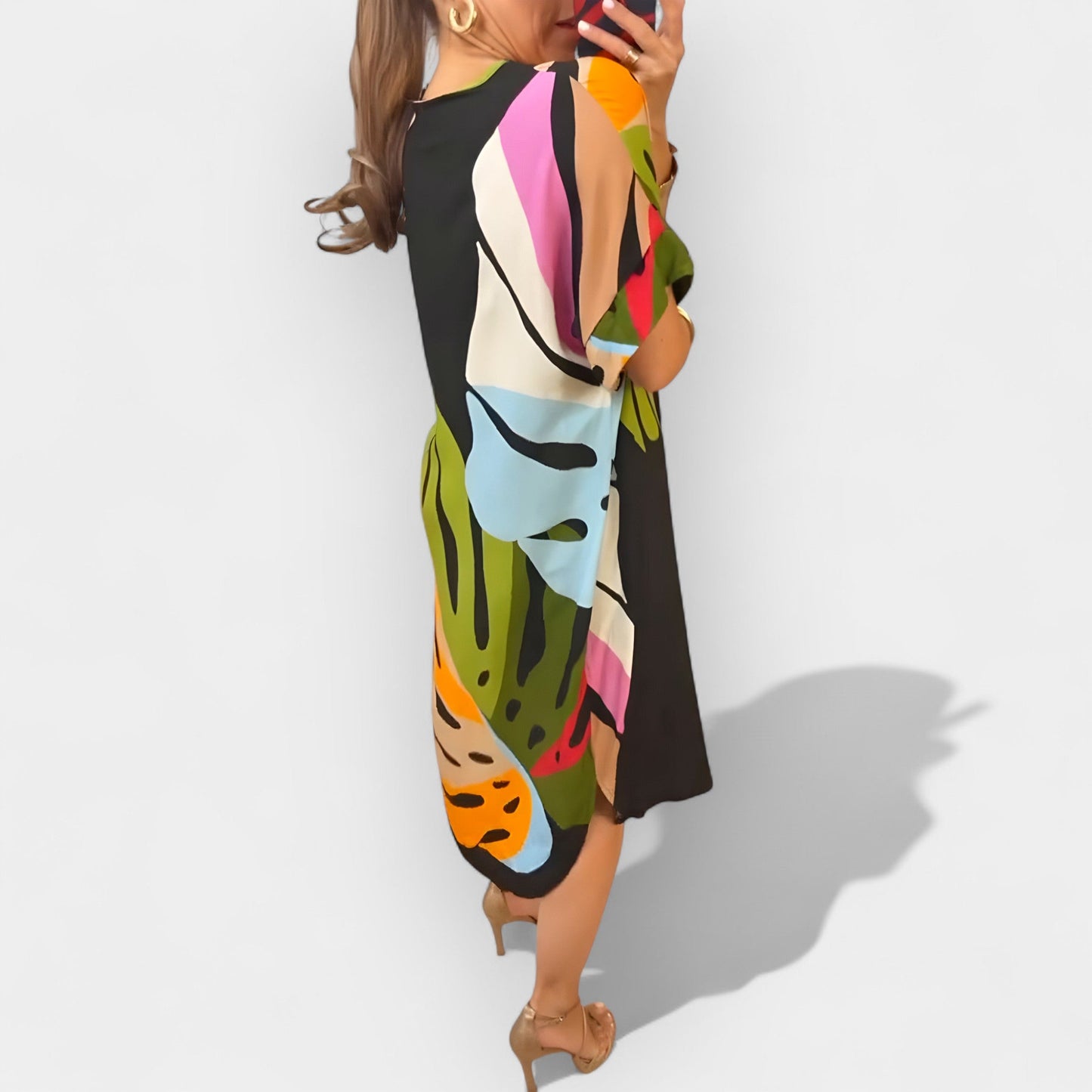 Loose Dress with Leaf Pattern