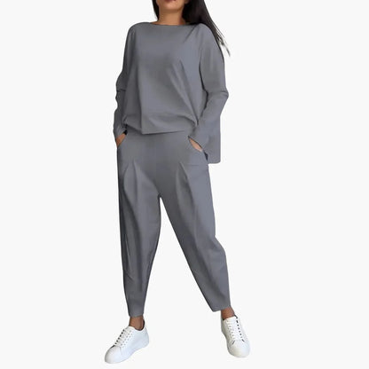 Emily - Two-Piece Round Neck Set