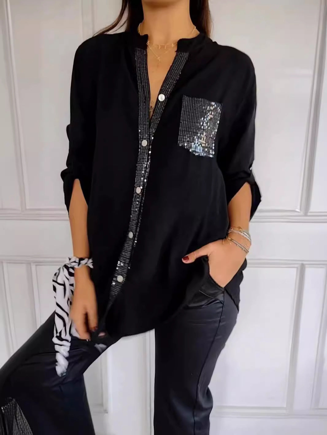 Black (Almost sold out) / 5XL (22-24)