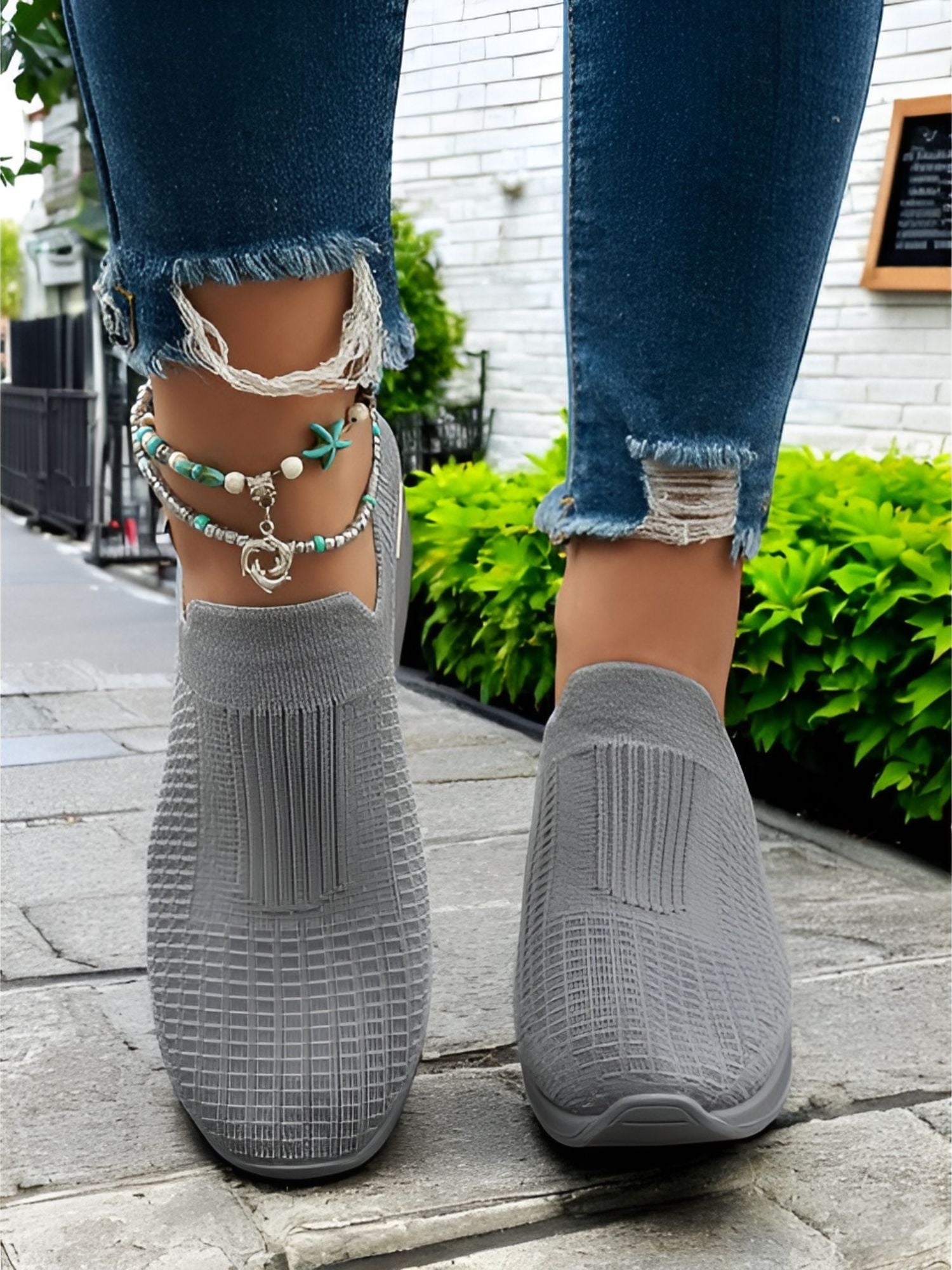 Gray / 14