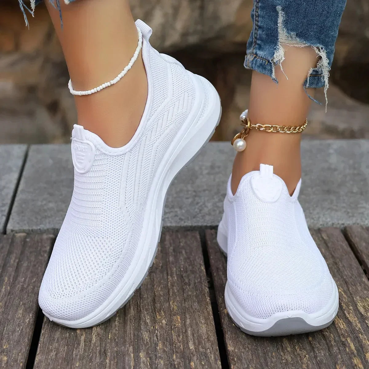 White / 7